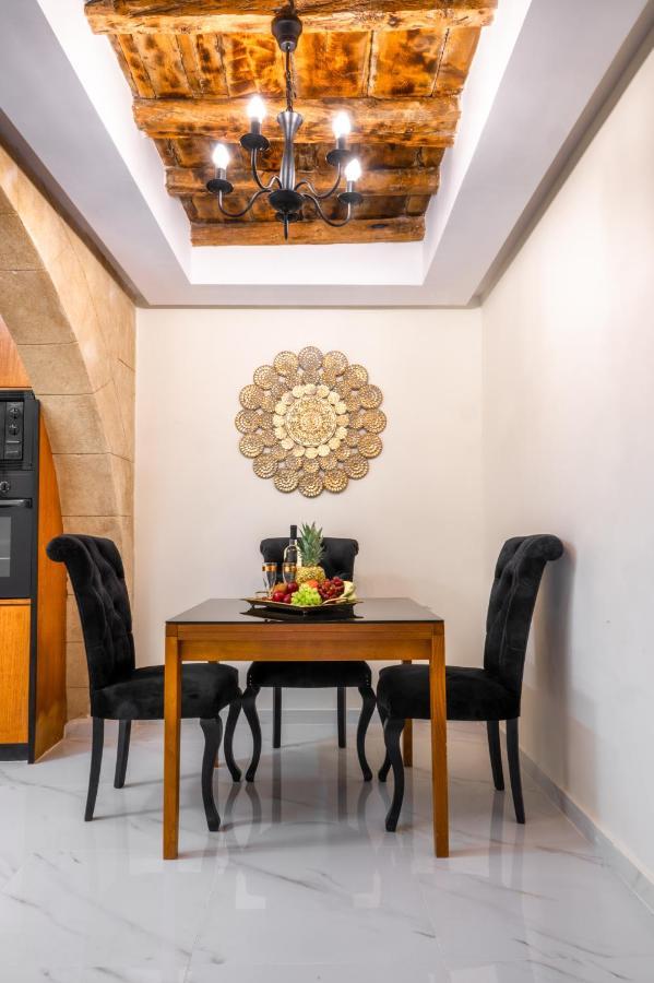 Villa Odysseus Luxury House à Rhodes City Extérieur photo