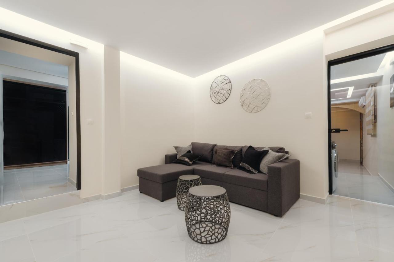Villa Odysseus Luxury House à Rhodes City Extérieur photo